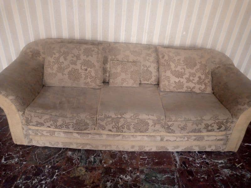 7 seater sofa with 7 large and 7small cusions 3