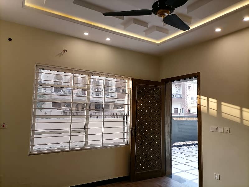 Affordable Flat For Rent In Gulberg 1