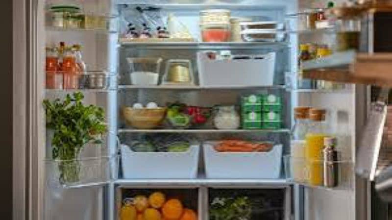 Apny purany fridge freezer baichny k liye rabta Krain. . 1