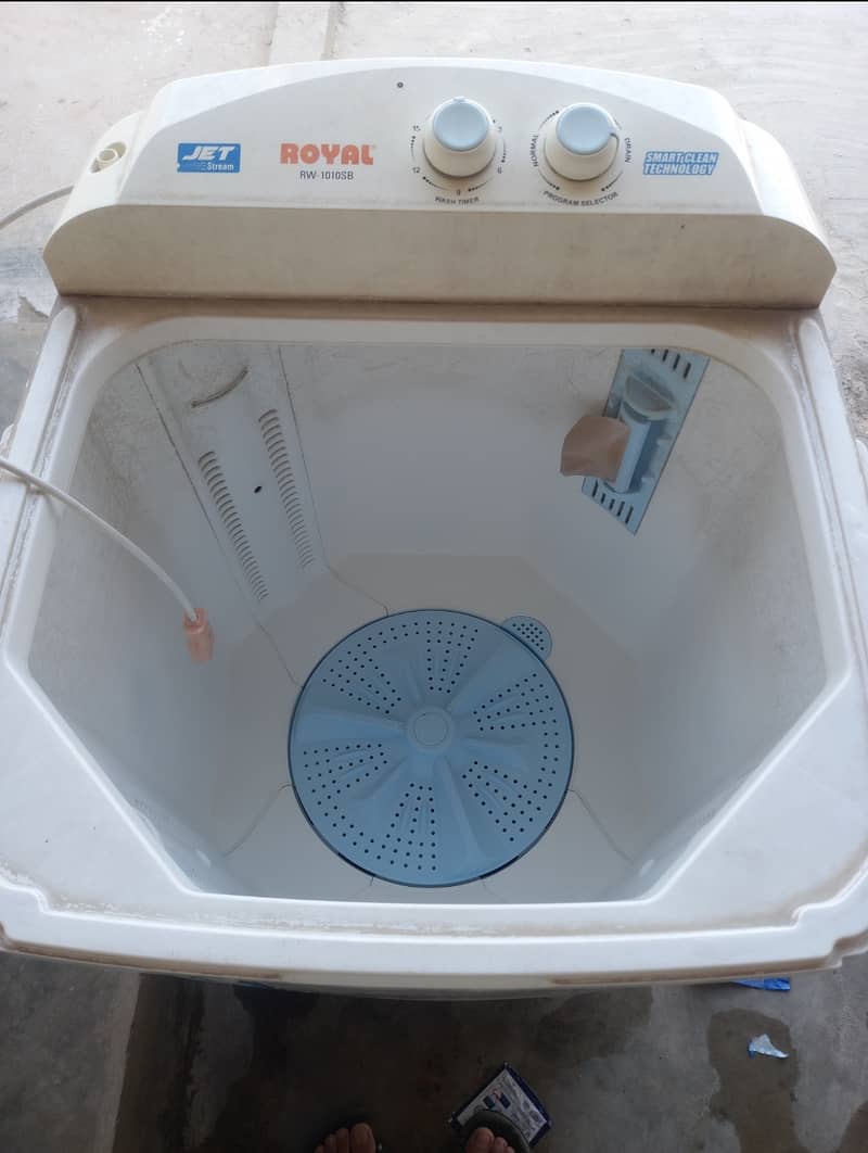 Royal Washing Machine 1