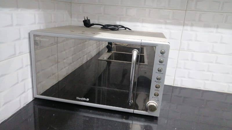 Dawlance Microwave oven for sell 1