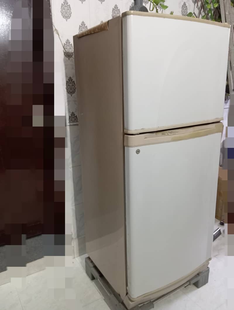 Dawlance Refrigerator for Sale (Urgent) 8