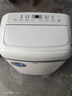 New condition Portable AC of urgent Sale location Bahawalpur