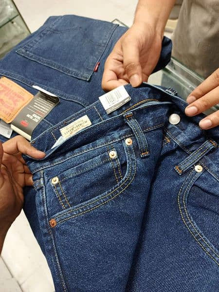 orgnal | Levi. s| premium jeans available and athar leftavar jans 18