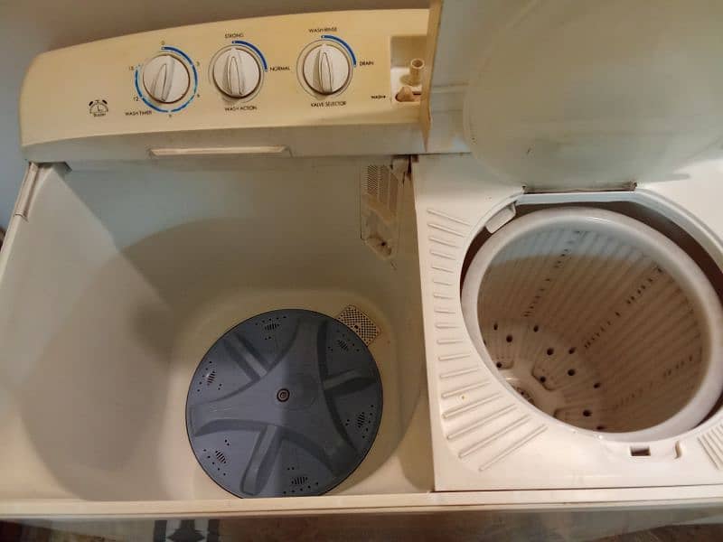 Dawlance washing machine 2