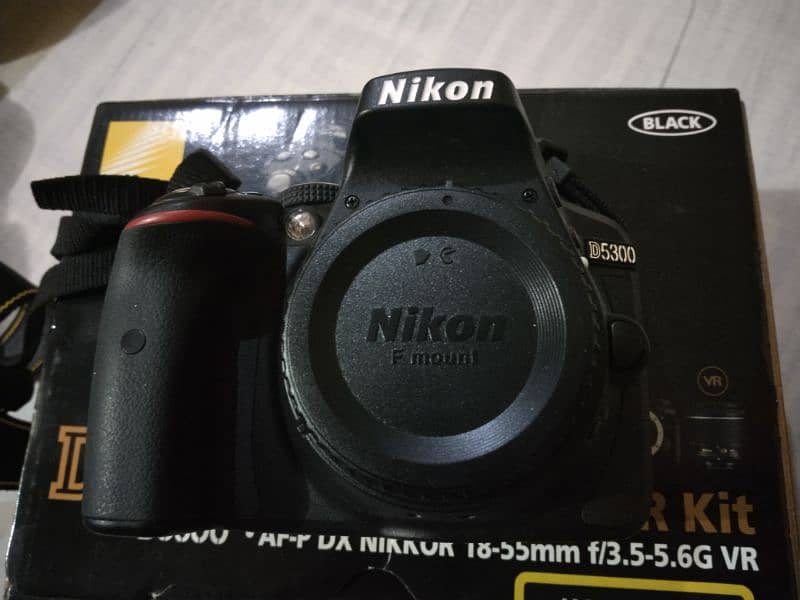 DSLR cemara Nikon D5300 1