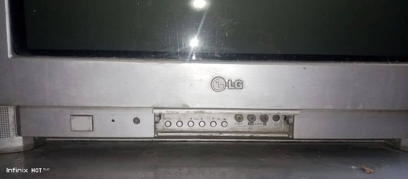 used LG tv in great condition 3