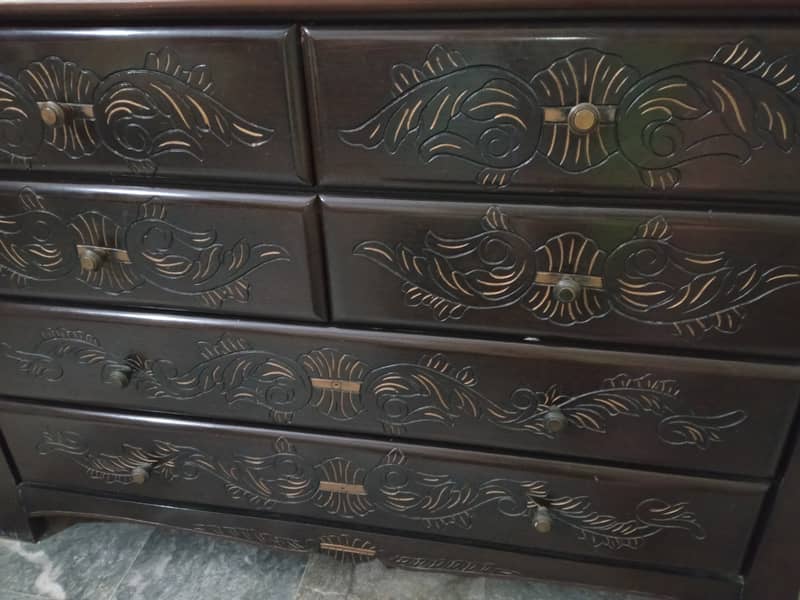 Wooden dresser with huge looking glass 1