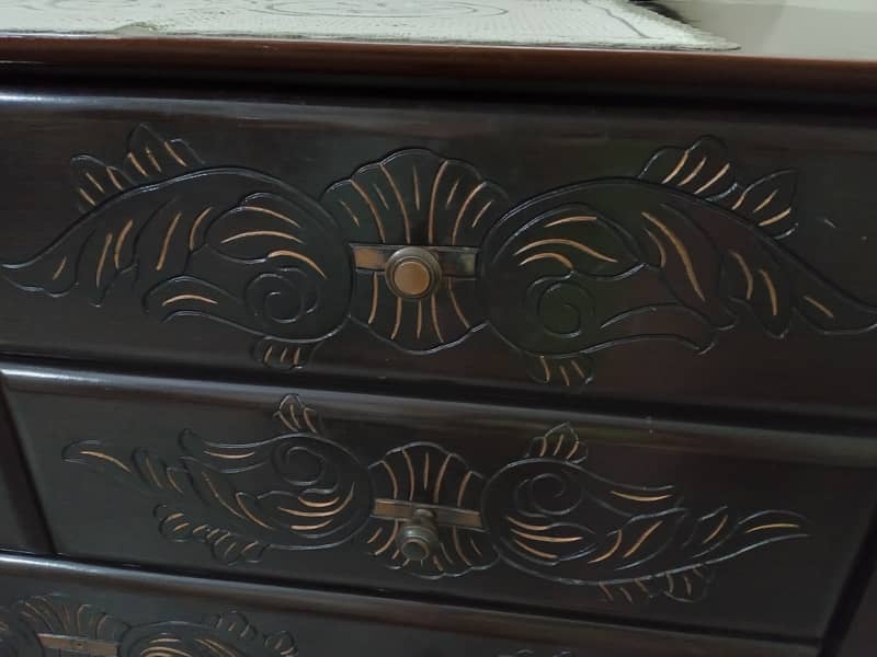 Wooden dresser with huge looking glass 2