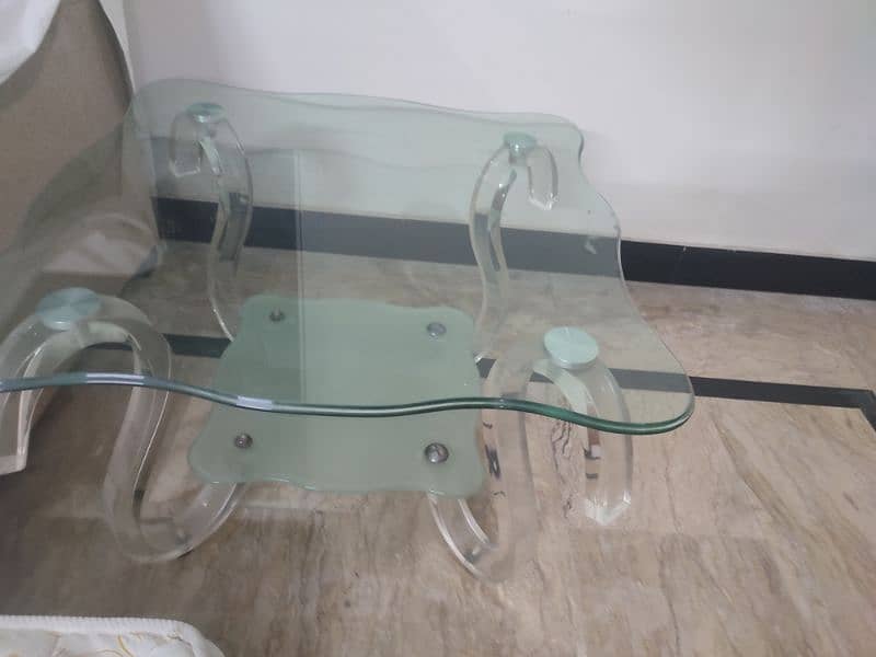 One full glass center table with 2 side tables 1