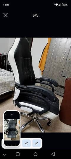 Like new chair at an amazing price