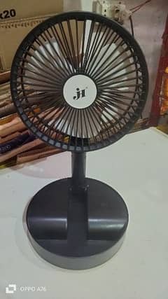 Rechargeable fan with box 1 hour s oper backup h iska