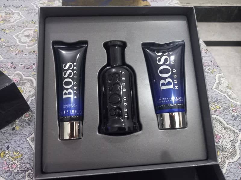 Hugo boss black , D&G King orignal gift sets perfumes 1