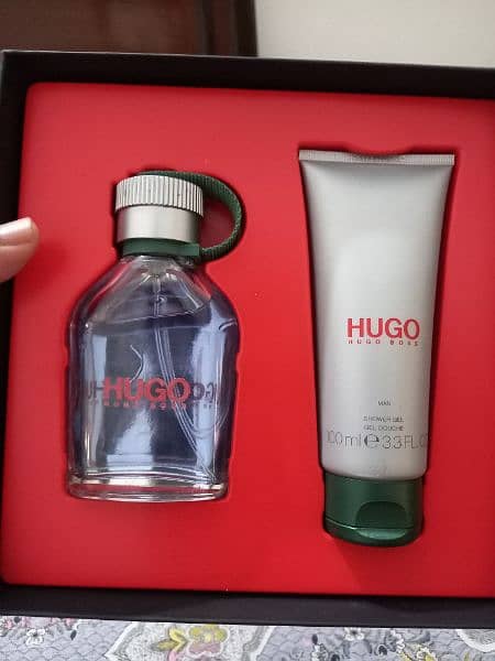 Hugo boss black , D&G King orignal gift sets perfumes 6