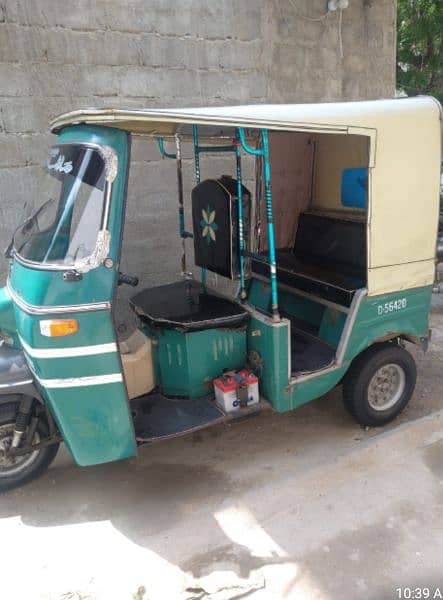 cng riksha petrol pr hay 1