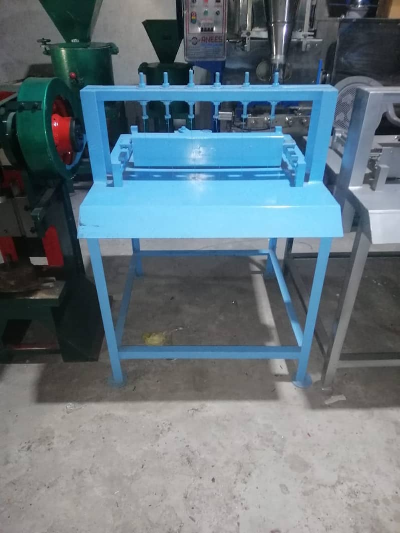 Smal soap maching machine/ Sabon making machine 3