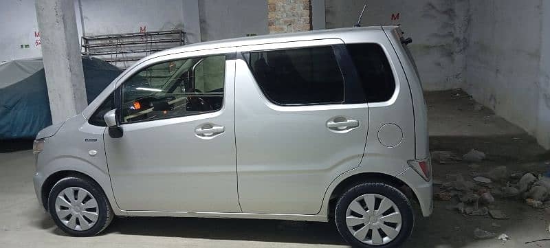 Suzuki Wagon R 2018 Model 4