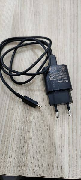 car Samsung S20 25w charger with cable 100% original 3