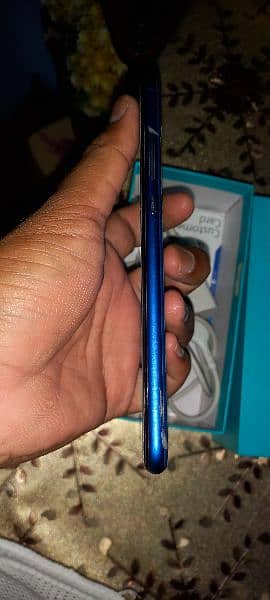 Huawei Honor8X 4GB/128GB. . . With box and charger. . Minor Glass crack. . 3