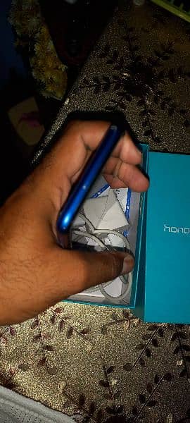 Huawei Honor8X 4GB/128GB. . . With box and charger. . Minor Glass crack. . 7