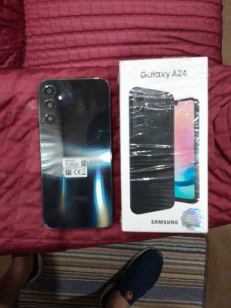 Samsung galaxy A24 10by10 condition 9