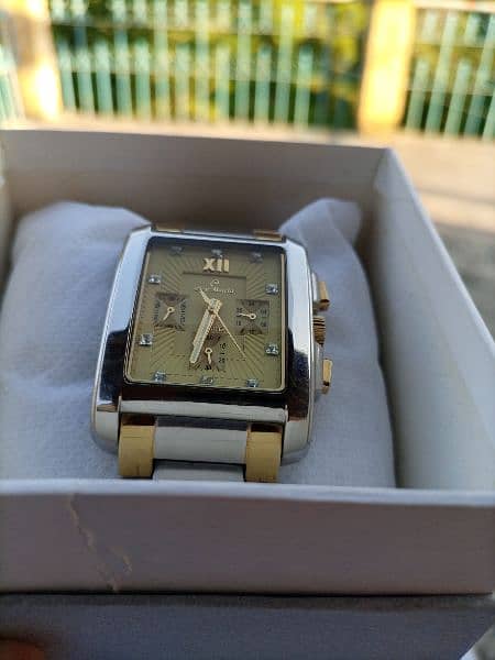 Swiss made imported watch ,heavy weight , chronograph ,two tone chain 5