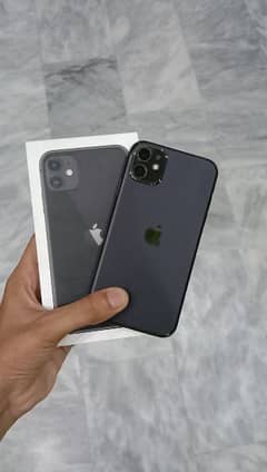 Iphone 11 with box | factory unlock | 64gb | 93 BH | 10/10 condition 0