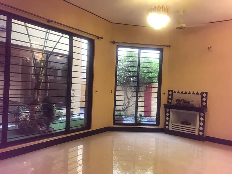 1 Kanal Lower Portion Available For Rent In DHA Phase 3 Defence raya 16