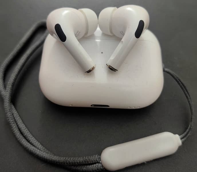 Original Airpods Pro2 with Megsafe, Loc, speaker, Wireless Charging 2