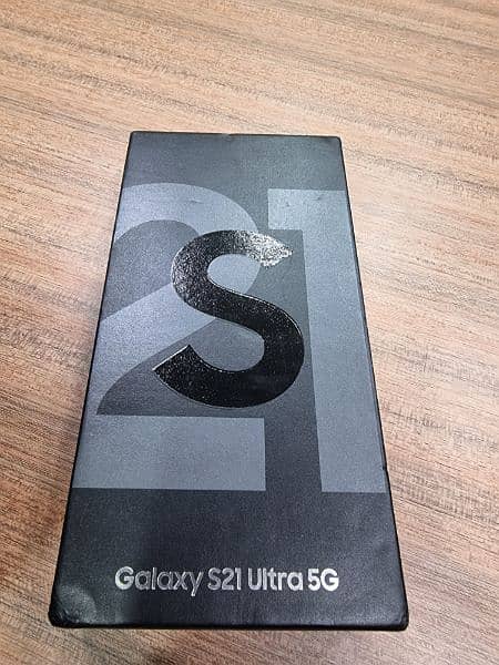 Samsung s21 ultra with original BOX and Wire. 6