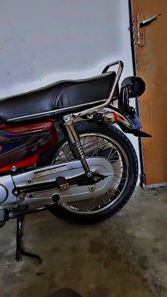 Honda CG 125 2018 model new condition call number 03026983109 3
