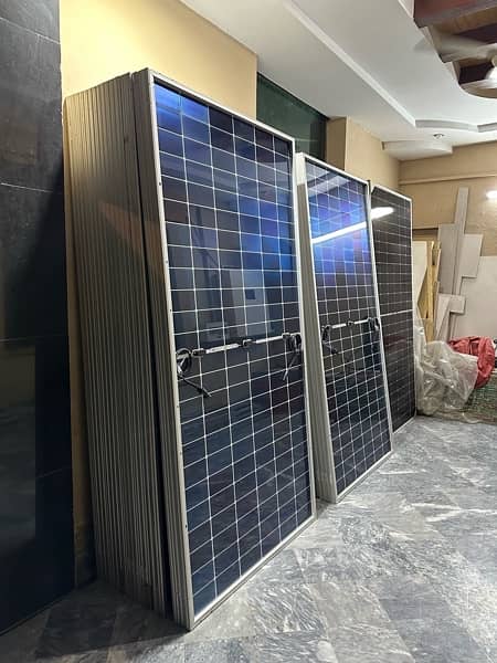 Canadian Solar BiFacial N Type 580w solar panel 4