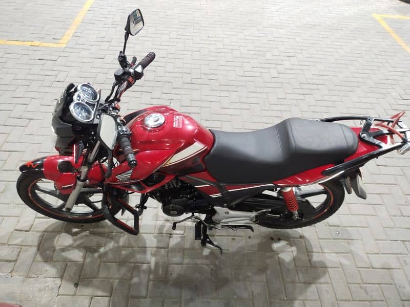 honda cb 150f 2022 model for sale in very good condition 6