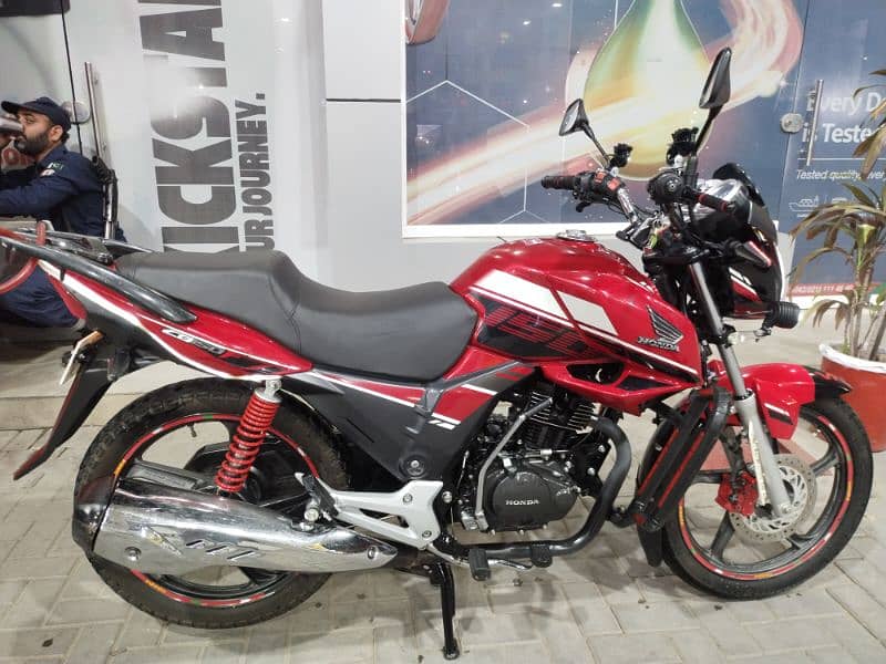honda cb 150f 2022 model for sale in very good condition 8