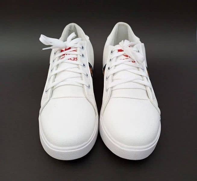 Men's Sports Shoes : White 3