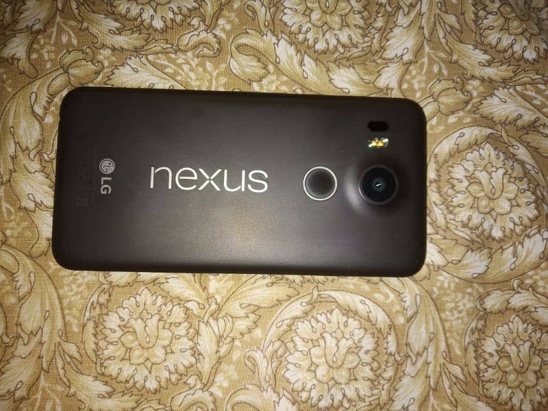 LG NEXUS 5X 4