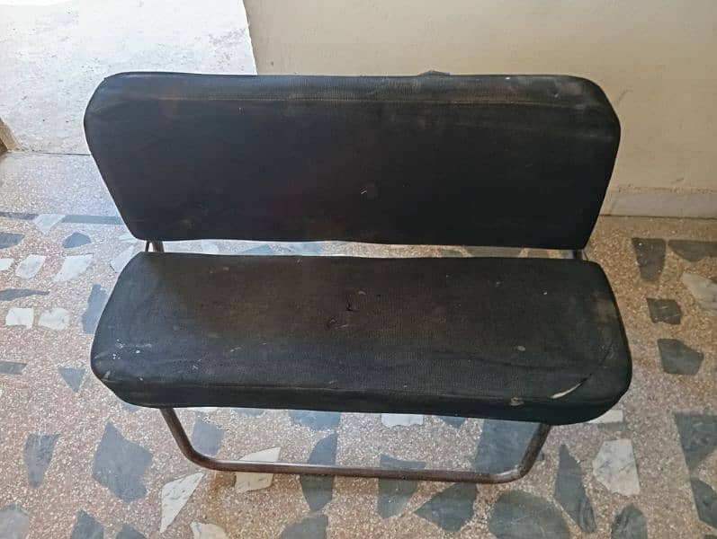 carry Bolan chairs 3