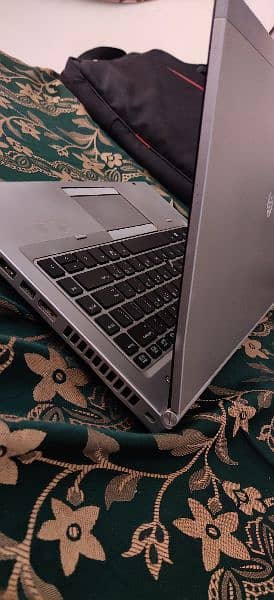 HP Elitebook Core i5 3rd Generation 8470p Laptop in good condition 7