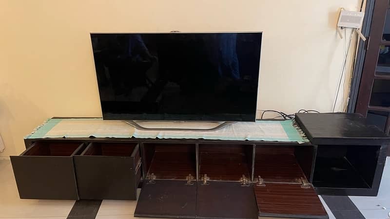 TV console table with drawers and cabinets 2