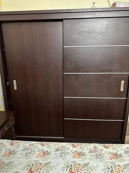 Bed set Console and wardrobe for sale 8