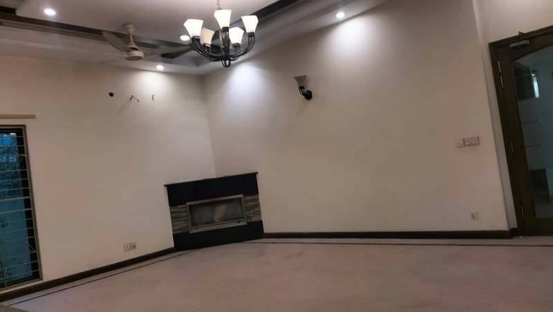 Kanal House At Prime Location For Rent IN DH 16