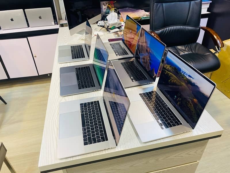 15” MacBook Pro 2018 i7 16/512 5