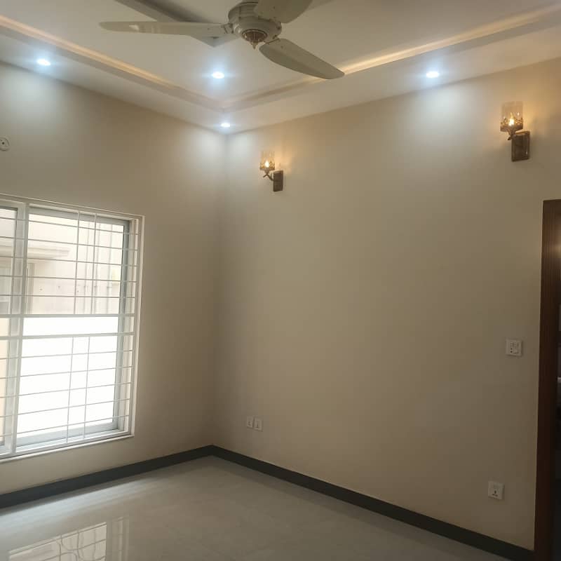 10 MARLA BRAND NEW HOUSE FOR SALE WITH BASEMENT IN OVERSEAS EXTENSION BAHRIA TOWN LAHORE 0