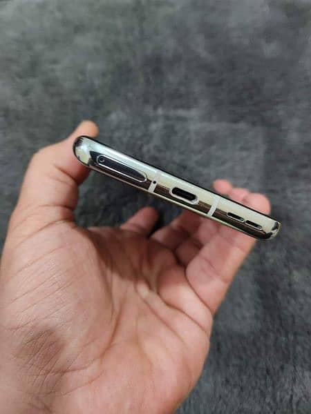 OnePlus 9 Pro 5G 4