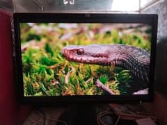 HP LP2475w 24" LCD HDMI Monitor 0