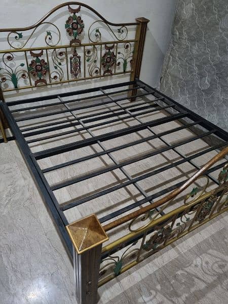 Heavy iron bed set 2