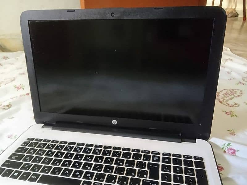 HP laptop with latest OS 0