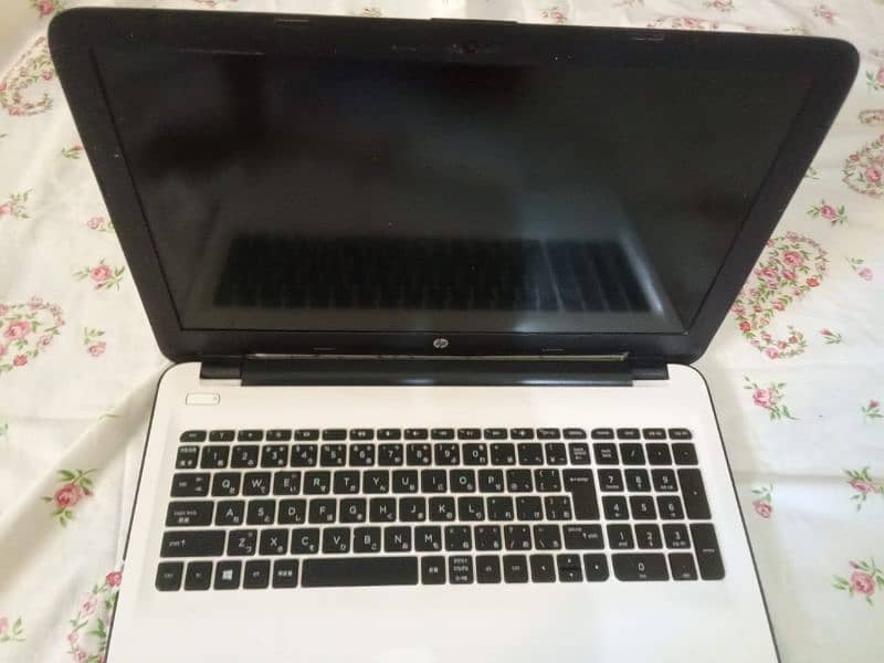 HP laptop with latest OS 4