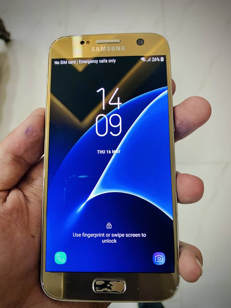 Samsung Galaxy S7  (4/32) New Condition 10/10 2