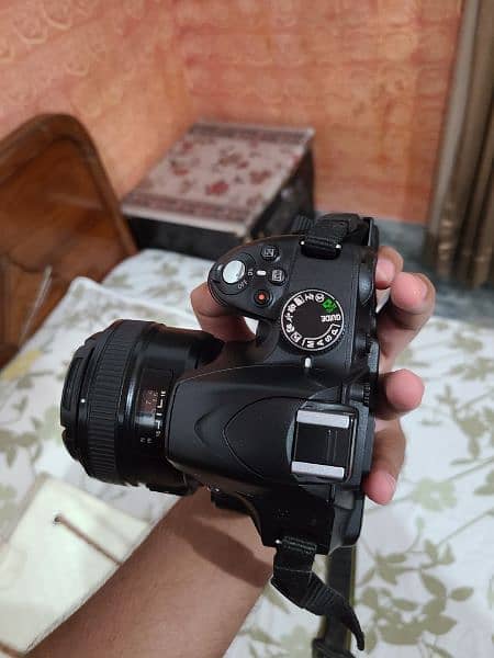Nikon D3200 9/10 Condition 50mm lense 1